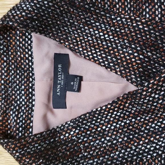 Ann Taylor Tweed Jacket size 4 EUC! - Picture 2 of 7